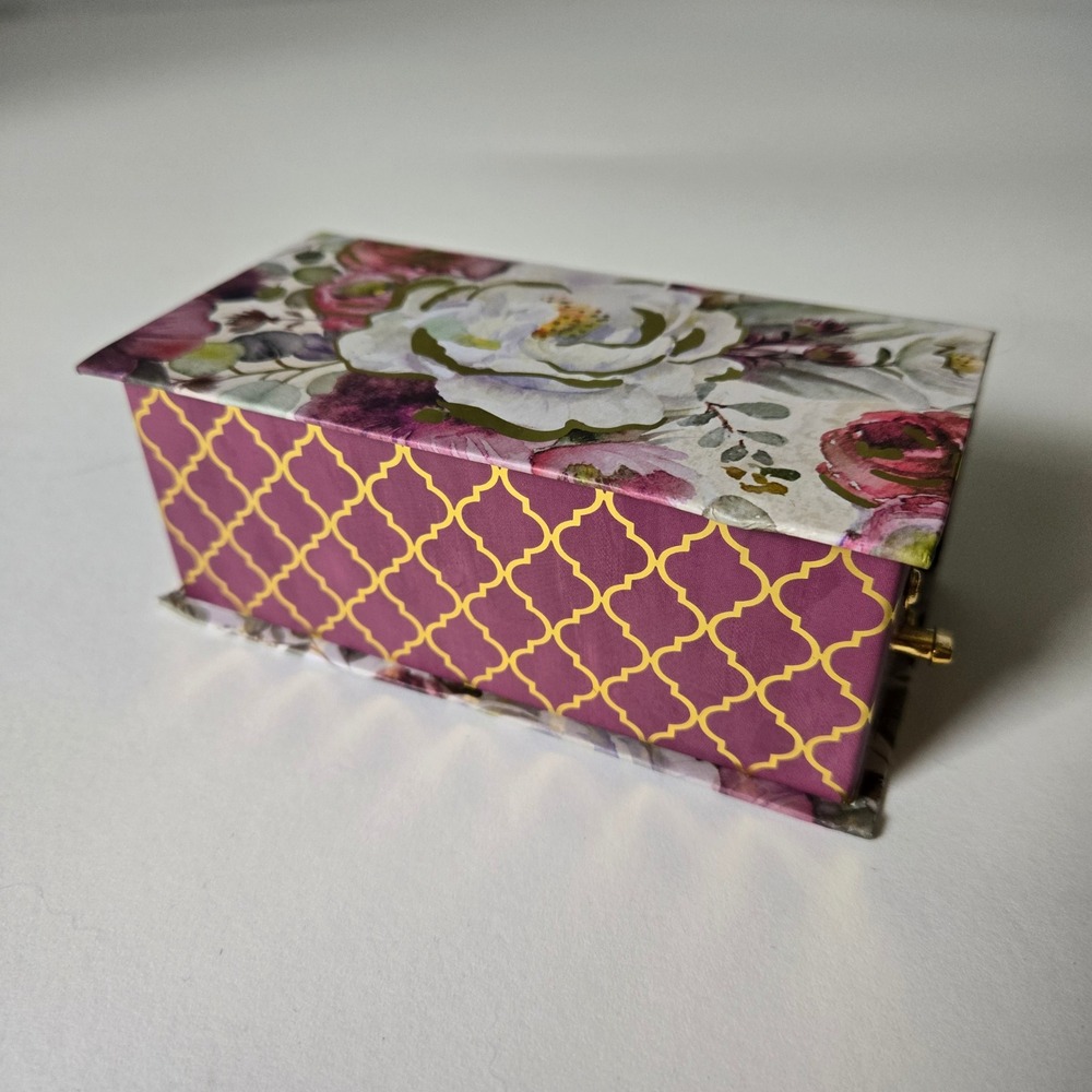 Punch Studio Verbena Soap Music Box Gift Set Beethoven Elise Floral
(Works)